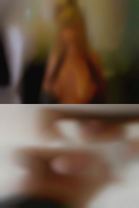 Fort fuck my wife Hood looking for guy to horny wife.